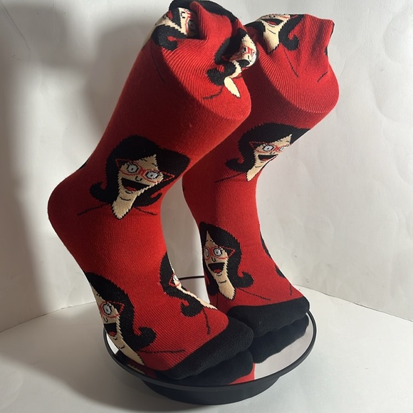 ♥️ Bob’s Burgers Character Linda Novelty Socks Unisex - Picture 1 of 4